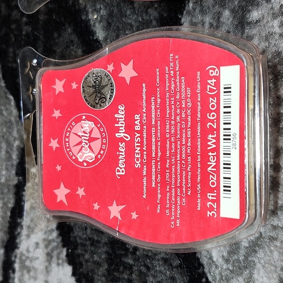 SCENTSY SCENT OF THE MONTH BERRIES JUBILEE & WATERMELON MINT WAX BARS BUNDLE - Picture 2 of 7